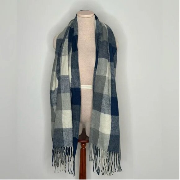 Two Plaid Fringed Scarves/Wraps - Picture 5 of 8